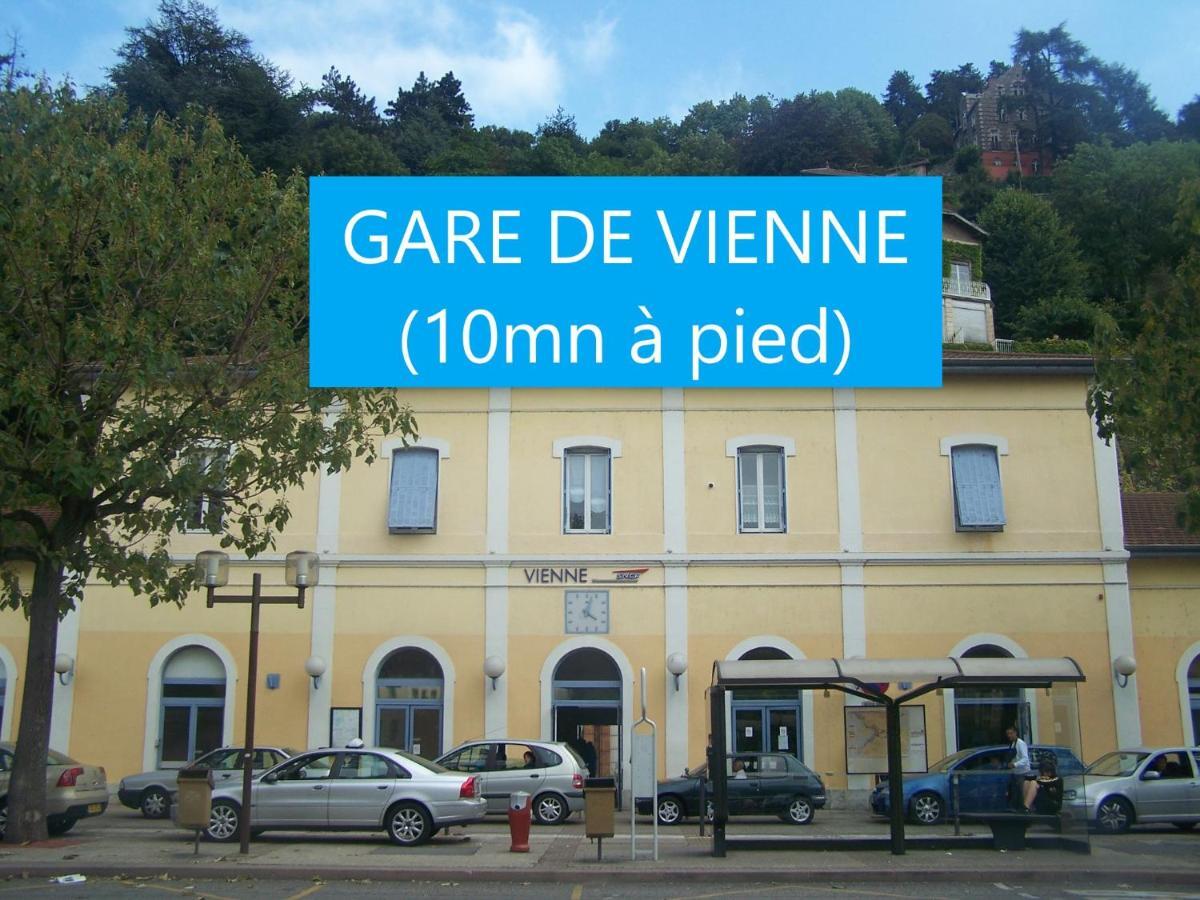Appartement Netflix Centre De Vienne Pres De Lyon Екстериор снимка
