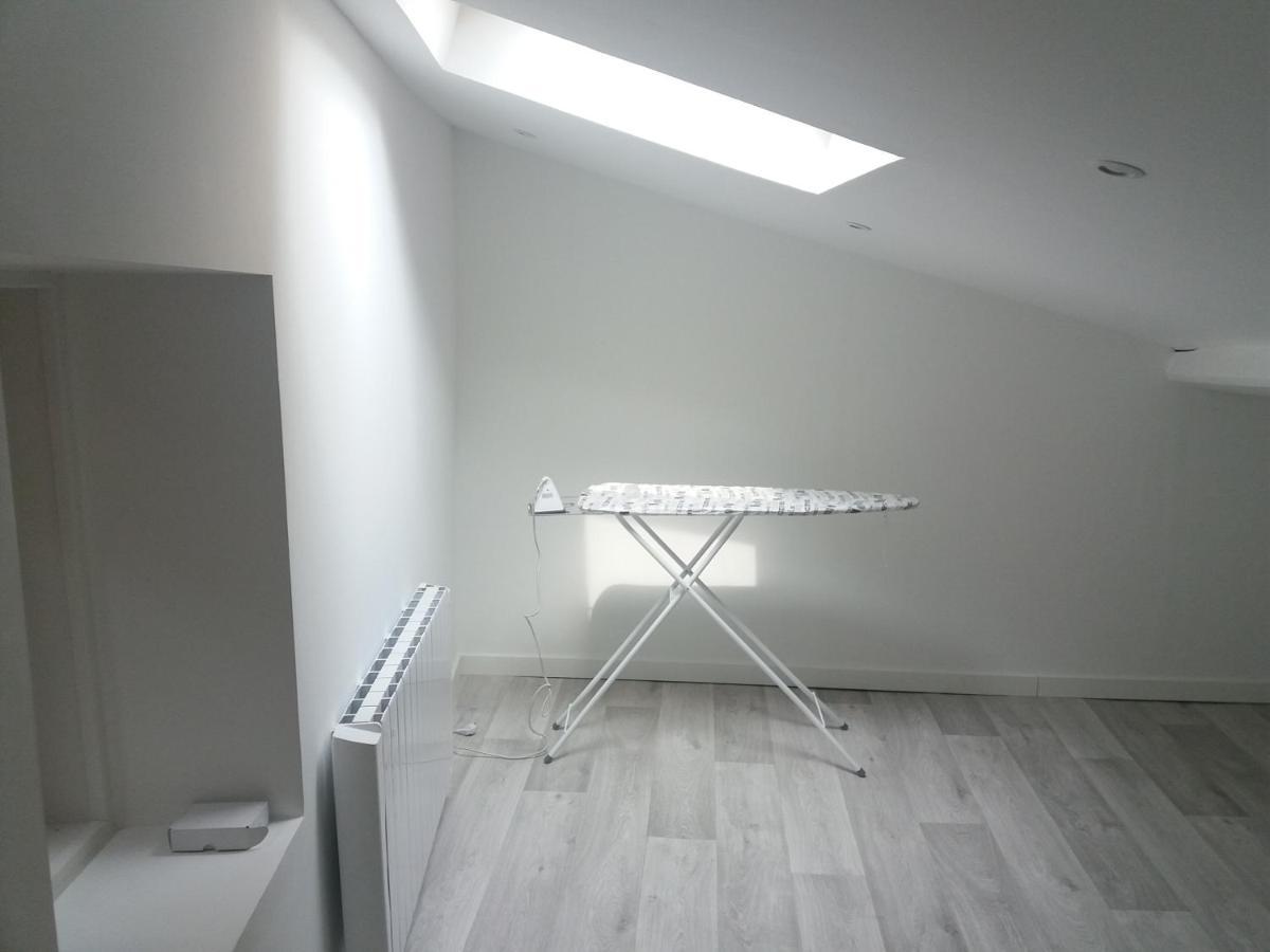 Appartement Netflix Centre De Vienne Pres De Lyon Екстериор снимка