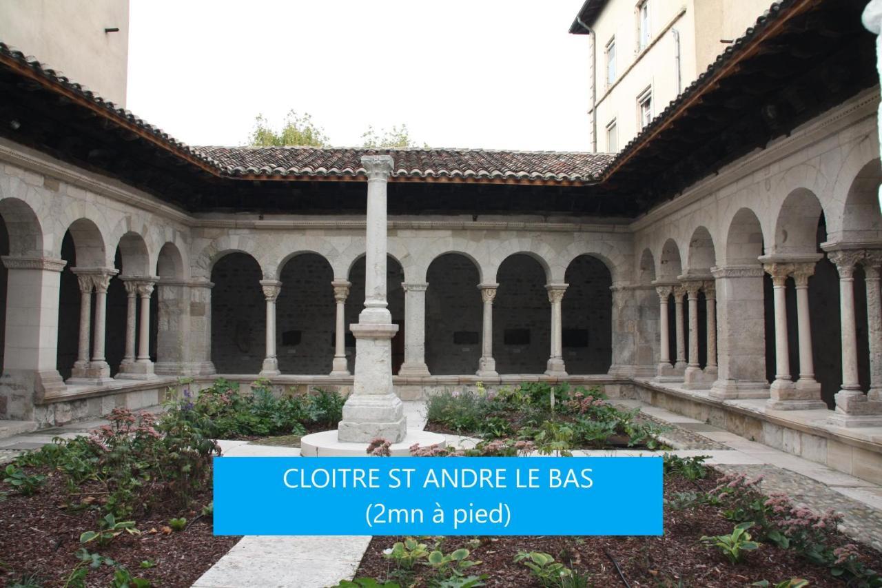Appartement Netflix Centre De Vienne Pres De Lyon Екстериор снимка