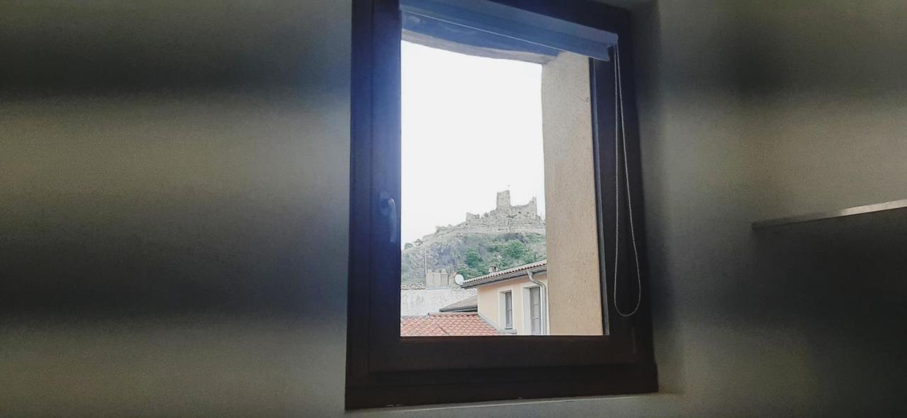 Appartement Netflix Centre De Vienne Pres De Lyon Екстериор снимка